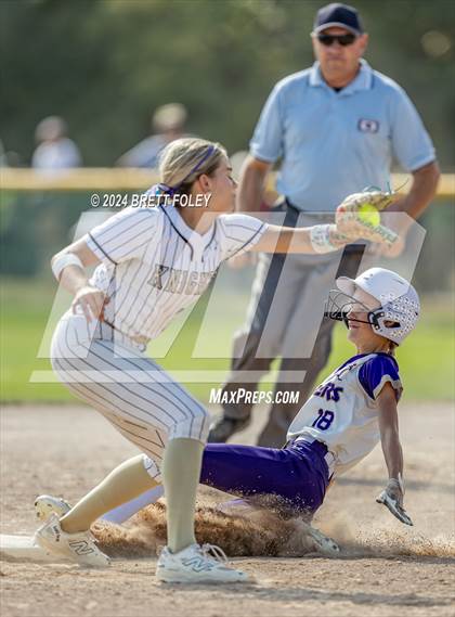 Thumbnail 2 in Grand Island vs Lincoln Southeast (HAC Tournament) photogallery.