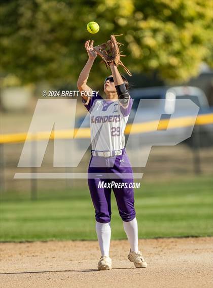 Thumbnail 1 in Grand Island vs Lincoln Southeast (HAC Tournament) photogallery.