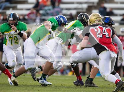Thumbnail 1 in North Carolina vs. South Carolina (Shrine Bowl) photogallery.