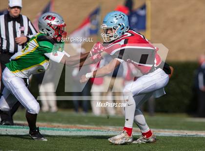 Thumbnail 1 in North Carolina vs. South Carolina (Shrine Bowl) photogallery.