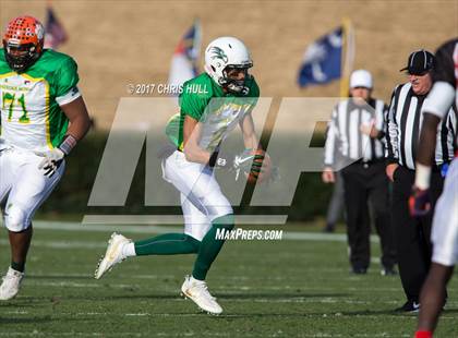 Thumbnail 1 in North Carolina vs. South Carolina (Shrine Bowl) photogallery.