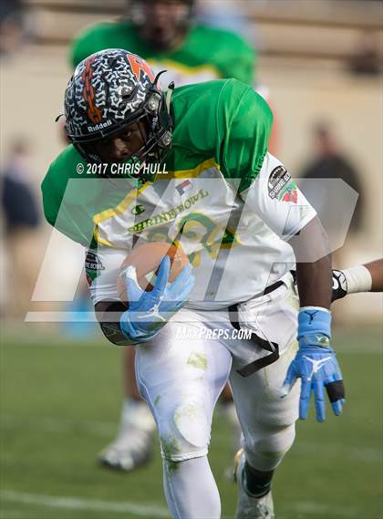 Thumbnail 2 in North Carolina vs. South Carolina (Shrine Bowl) photogallery.