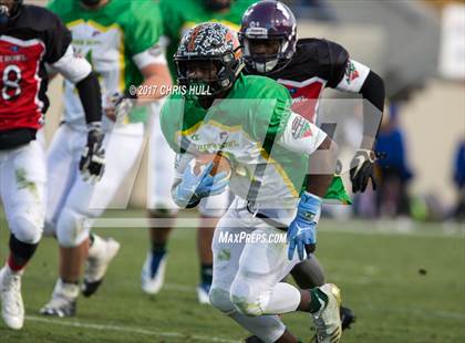 Thumbnail 3 in North Carolina vs. South Carolina (Shrine Bowl) photogallery.