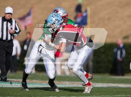 Thumbnail 2 in North Carolina vs. South Carolina (Shrine Bowl) photogallery.