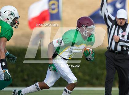 Thumbnail 3 in North Carolina vs. South Carolina (Shrine Bowl) photogallery.