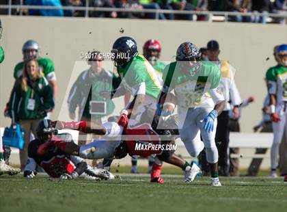 Thumbnail 2 in North Carolina vs. South Carolina (Shrine Bowl) photogallery.