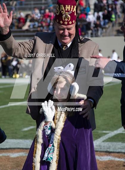 Thumbnail 3 in North Carolina vs. South Carolina (Shrine Bowl) photogallery.