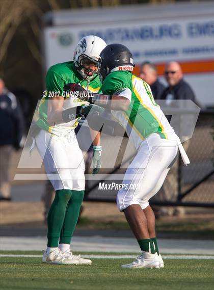 Thumbnail 3 in North Carolina vs. South Carolina (Shrine Bowl) photogallery.