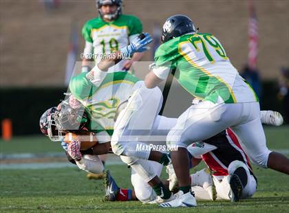 Thumbnail 1 in North Carolina vs. South Carolina (Shrine Bowl) photogallery.