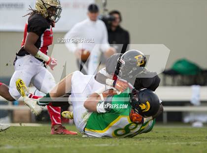 Thumbnail 3 in North Carolina vs. South Carolina (Shrine Bowl) photogallery.