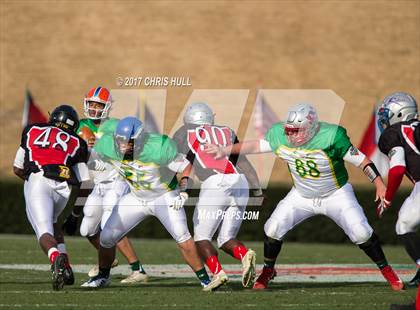 Thumbnail 2 in North Carolina vs. South Carolina (Shrine Bowl) photogallery.