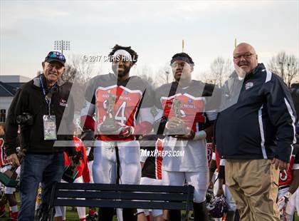 Thumbnail 1 in North Carolina vs. South Carolina (Shrine Bowl) photogallery.