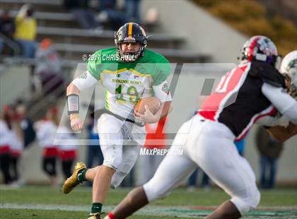 Thumbnail 2 in North Carolina vs. South Carolina (Shrine Bowl) photogallery.