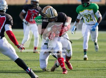 Thumbnail 2 in North Carolina vs. South Carolina (Shrine Bowl) photogallery.