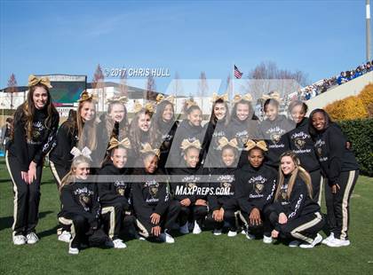 Thumbnail 2 in North Carolina vs. South Carolina (Shrine Bowl) photogallery.