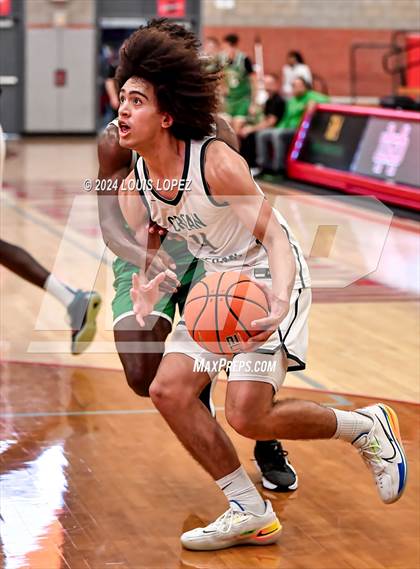 Thumbnail 3 in Crean Lutheran @ St. Mary's (Nike Extravaganza) photogallery.