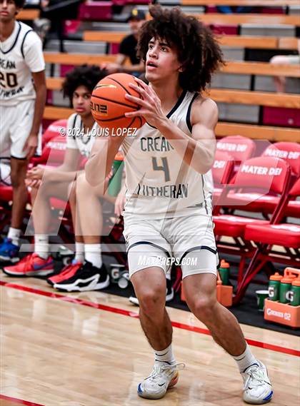 Thumbnail 2 in Crean Lutheran @ St. Mary's (Nike Extravaganza) photogallery.