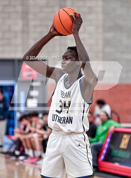 Thumbnail 2 in Crean Lutheran @ St. Mary's (Nike Extravaganza) photogallery.