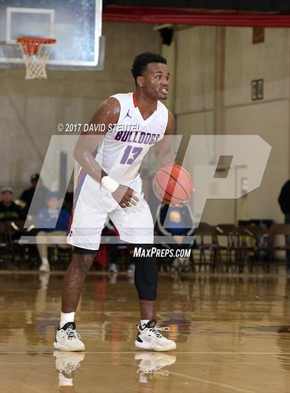 Thumbnail 3 in Newark Memorial vs. Folsom (Fr. Kelly Tribute) photogallery.
