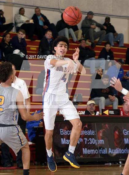 Thumbnail 2 in Newark Memorial vs. Folsom (Fr. Kelly Tribute) photogallery.