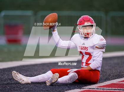 Thumbnail 1 in Duchesne vs. Milford (UHSAA 2A Semifinal) photogallery.