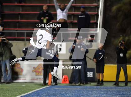 Thumbnail 1 in Mater Dei vs. St. John Bosco photogallery.