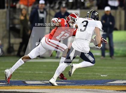 Thumbnail 2 in Mater Dei vs. St. John Bosco photogallery.