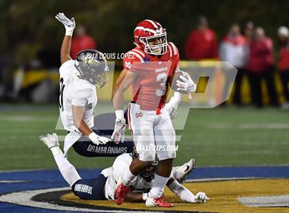 Thumbnail 2 in Mater Dei vs. St. John Bosco photogallery.