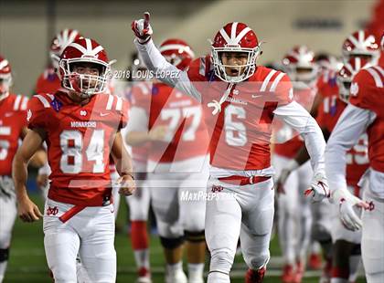 Thumbnail 2 in Mater Dei vs. St. John Bosco photogallery.