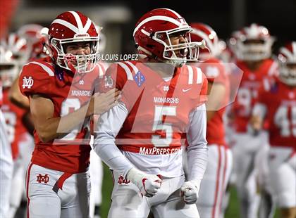Thumbnail 3 in Mater Dei vs. St. John Bosco photogallery.