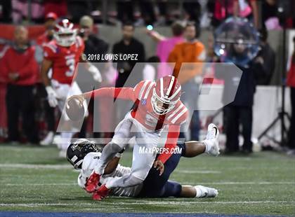 Thumbnail 2 in Mater Dei vs. St. John Bosco photogallery.