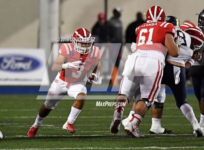 Thumbnail 2 in Mater Dei vs. St. John Bosco photogallery.