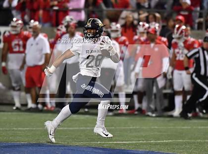 Thumbnail 2 in Mater Dei vs. St. John Bosco photogallery.