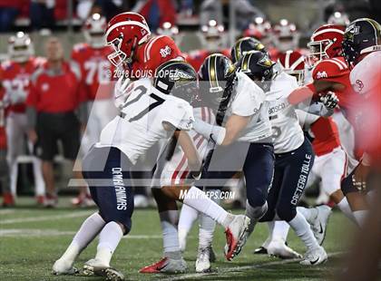 Thumbnail 2 in Mater Dei vs. St. John Bosco photogallery.