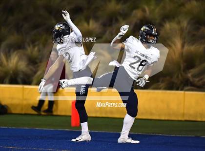 Thumbnail 3 in Mater Dei vs. St. John Bosco photogallery.
