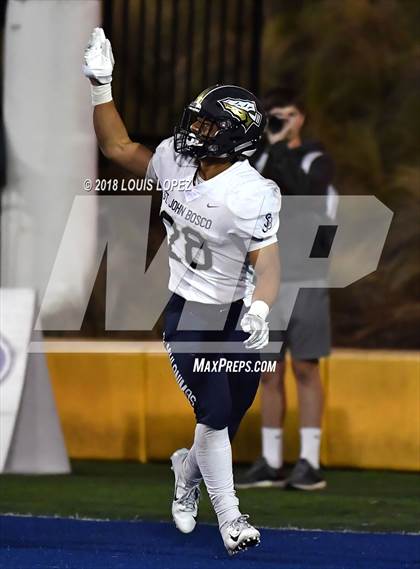 Thumbnail 2 in Mater Dei vs. St. John Bosco photogallery.