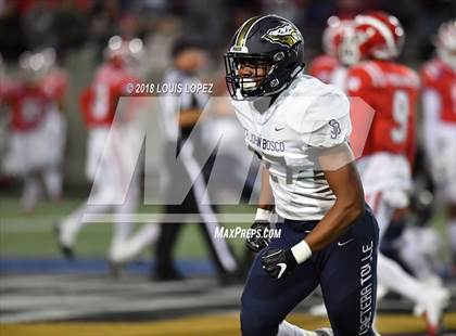 Thumbnail 3 in Mater Dei vs. St. John Bosco photogallery.