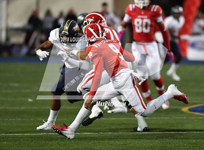 Thumbnail 1 in Mater Dei vs. St. John Bosco photogallery.