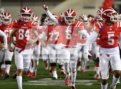 Thumbnail 1 in Mater Dei vs. St. John Bosco photogallery.