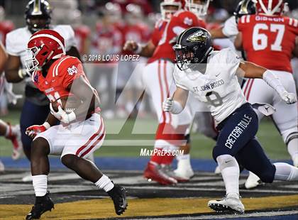 Thumbnail 1 in Mater Dei vs. St. John Bosco photogallery.