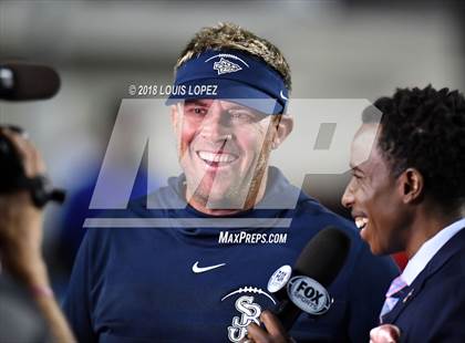 Thumbnail 2 in Mater Dei vs. St. John Bosco photogallery.