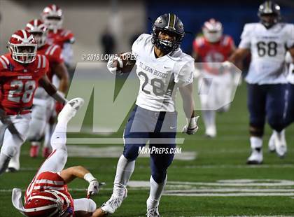 Thumbnail 2 in Mater Dei vs. St. John Bosco photogallery.