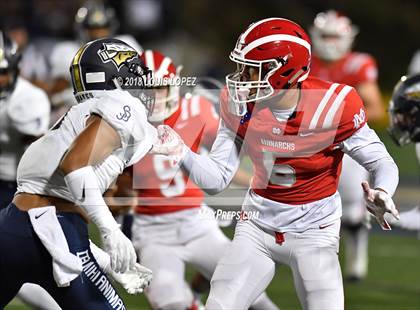 Thumbnail 1 in Mater Dei vs. St. John Bosco photogallery.