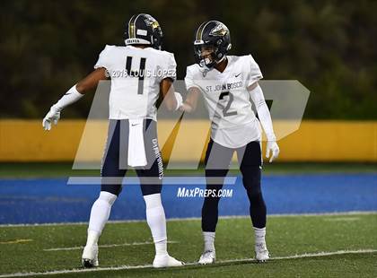 Thumbnail 2 in Mater Dei vs. St. John Bosco photogallery.