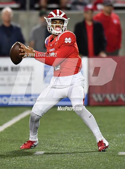 Thumbnail 1 in Mater Dei vs. St. John Bosco photogallery.