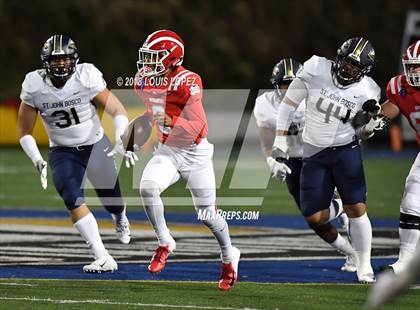 Thumbnail 2 in Mater Dei vs. St. John Bosco photogallery.