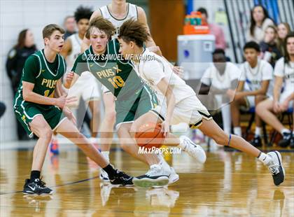 Thumbnail 2 in Lincoln Southeast vs. Pius X (HAC Tournament) photogallery.