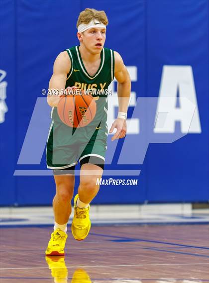 Thumbnail 2 in Lincoln Southeast vs. Pius X (HAC Tournament) photogallery.