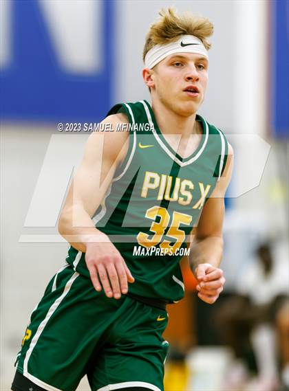 Thumbnail 2 in Lincoln Southeast vs. Pius X (HAC Tournament) photogallery.