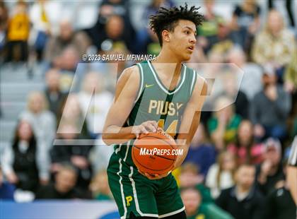 Thumbnail 1 in Lincoln Southeast vs. Pius X (HAC Tournament) photogallery.